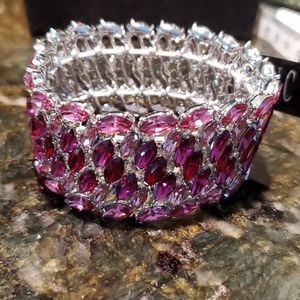 💝 NWT Pink Marquise stone stretch bracelet